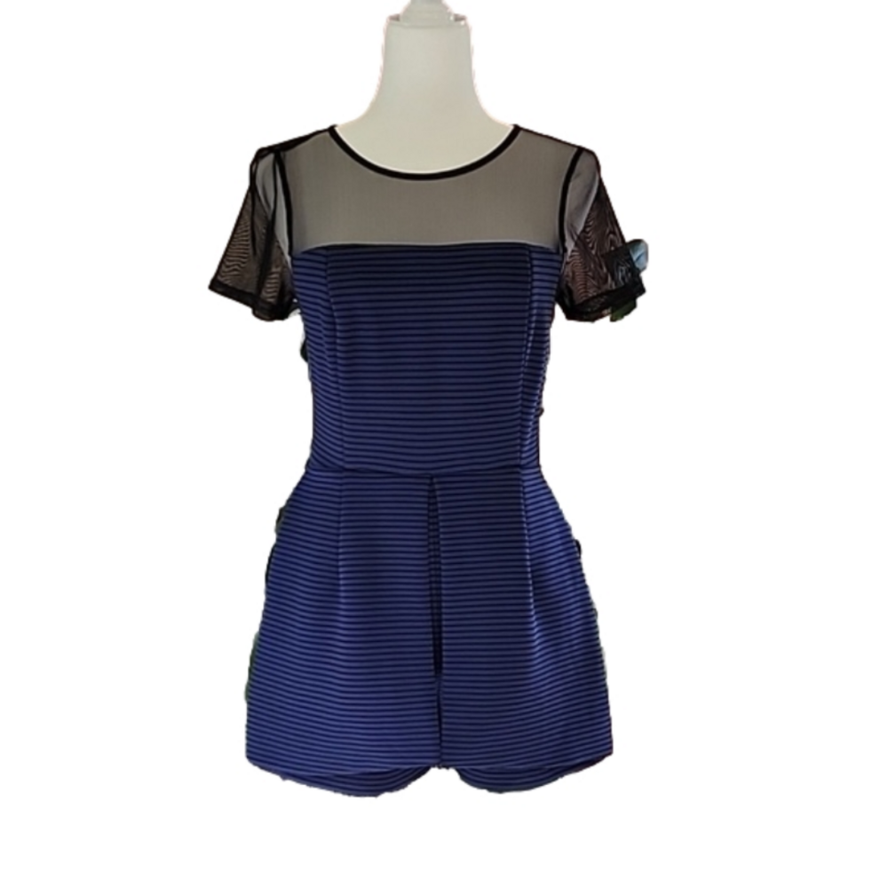 BCBGeneration Striped Open Back Romper Size 4 EUC
